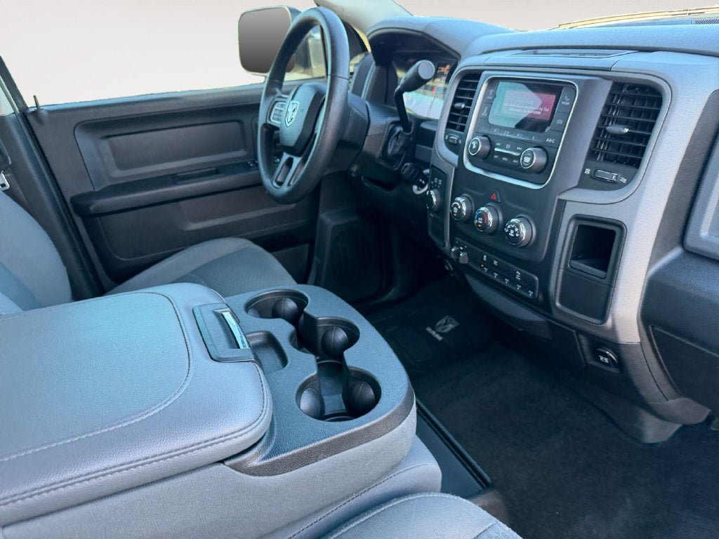 Used 2017 RAM 2500 Tradesman w/ Chrome Appearance Group AWD/4WD image 27