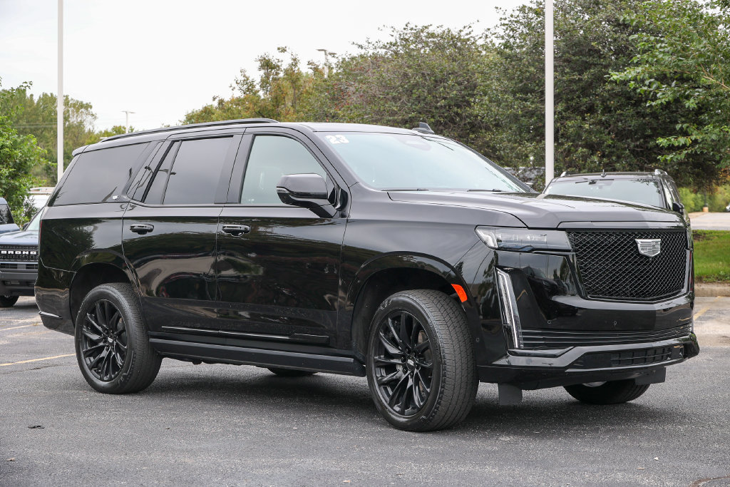 Used 2023 Cadillac Escalade Sport w/ LPO, ONYX Package AWD/4WD image 30