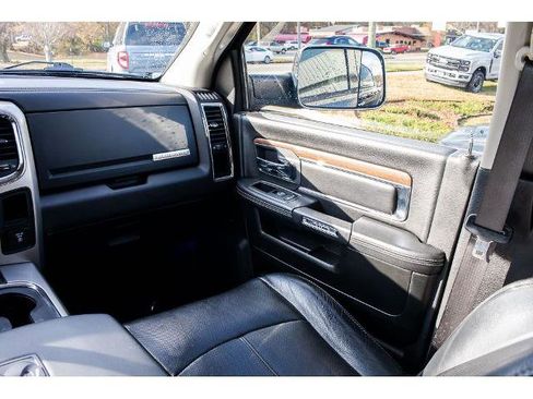 Used 2018 RAM 2500 Laramie image 16