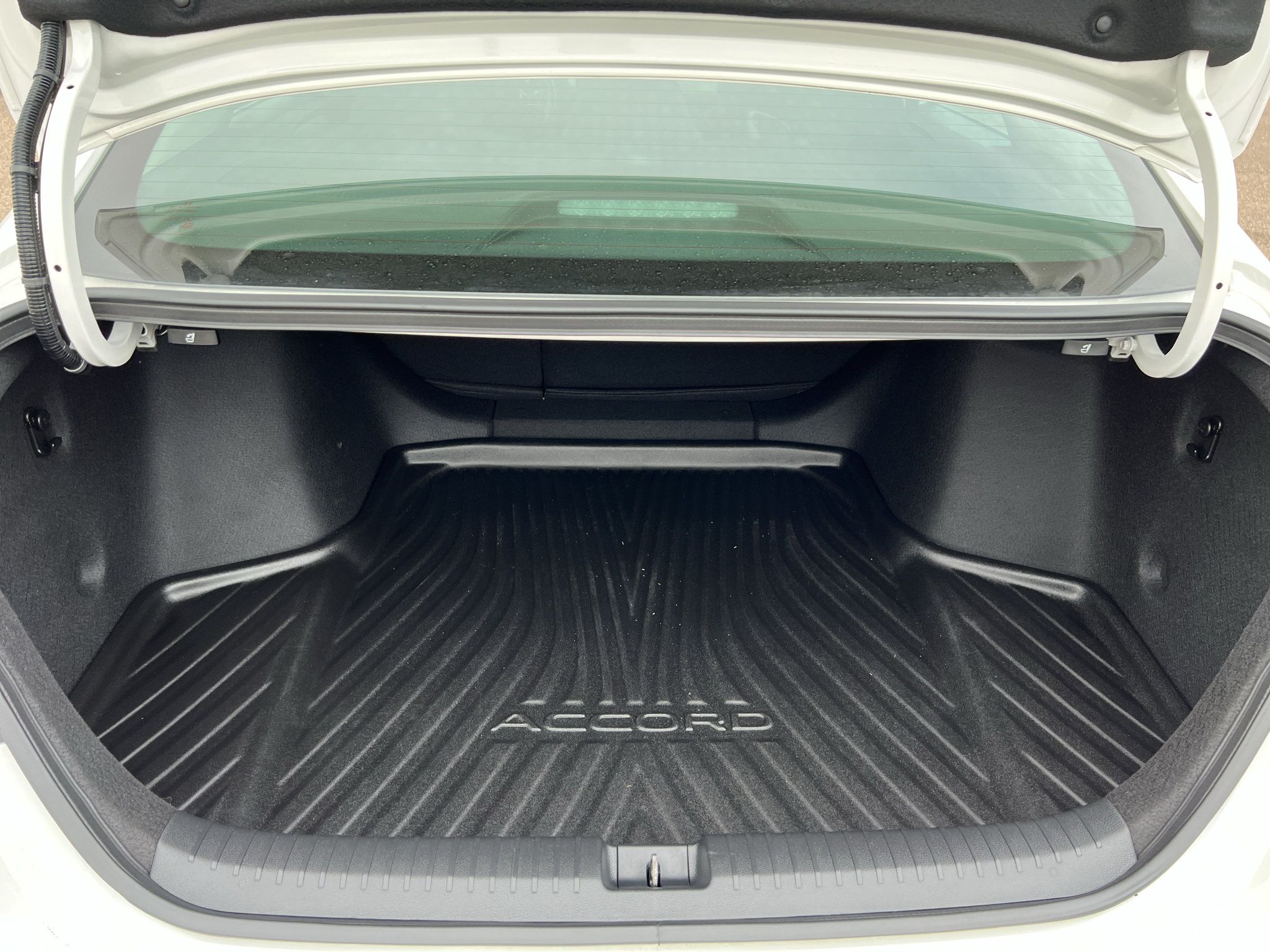 Used 2025 Honda Accord SE image 26