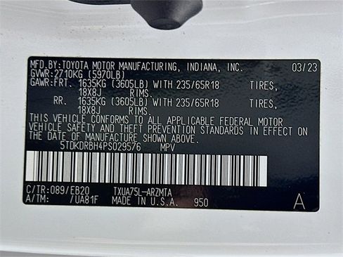 Used 2023 Toyota Highlander XLE image 36