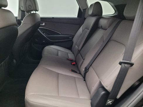 Used 2018 Hyundai Santa Fe AWD image 18
