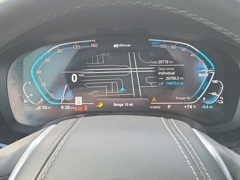 Certified 2023 BMW 530e w/ Premium Package image 28