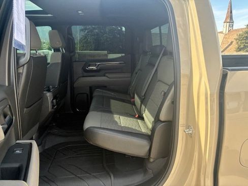 Used 2023 Chevrolet Silverado 1500 ZR2 w/ Technology Package image 19