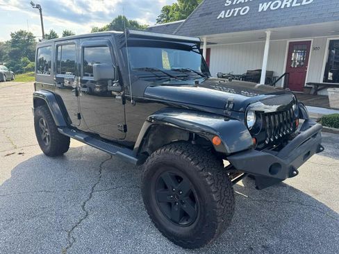 Used 2012 Jeep Wrangler Unlimited Sport AWD/4WD image 4