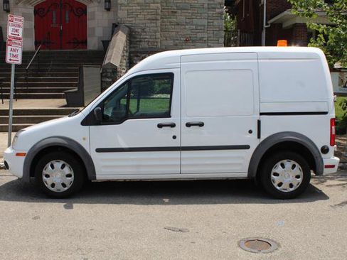 Used 2013 Ford Transit Connect XLT image 4