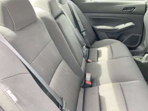 Used 2025 Nissan Altima 2.5 SV image 29