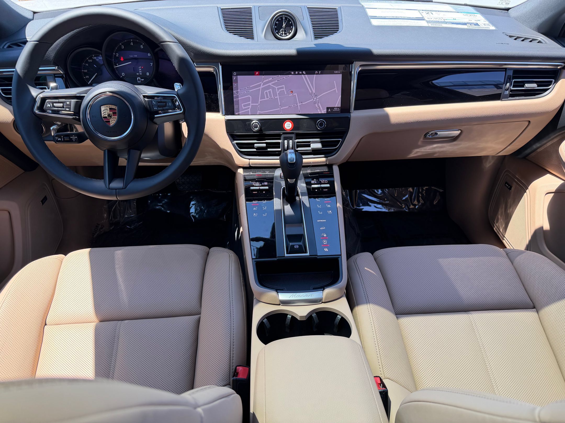 Used 2026 Porsche Macan AWD/4WD image 21