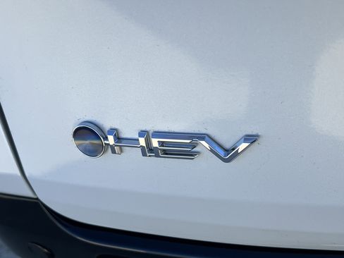 Used 2025 Toyota Sienna Platinum image 14