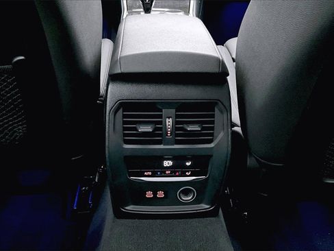 Used 2020 BMW 330i Sedan w/ Convenience Package image 16