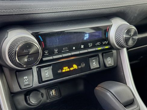 Certified 2025 Toyota RAV4 XLE w/ Convenience Package AWD/4WD image 16