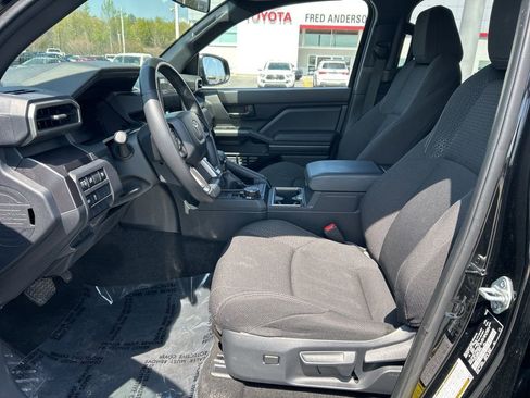 Used 2025 Toyota 4Runner SR5 image 2