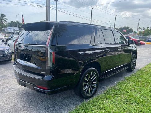 Used 2023 Cadillac Escalade ESV Sport AWD/4WD image 5