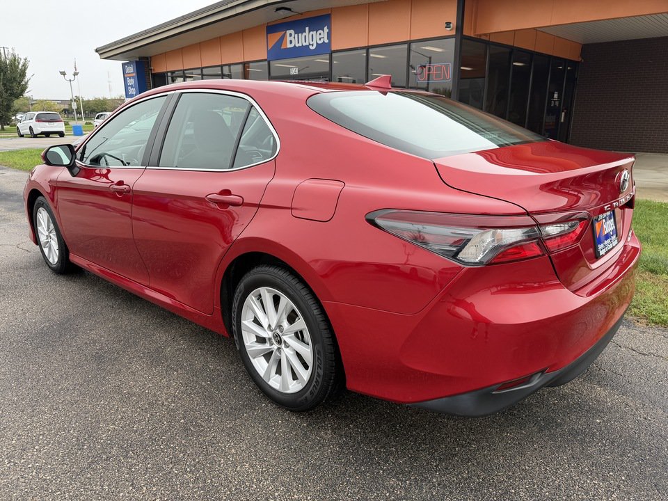Used 2024 Toyota Camry LE AWD/4WD image 3