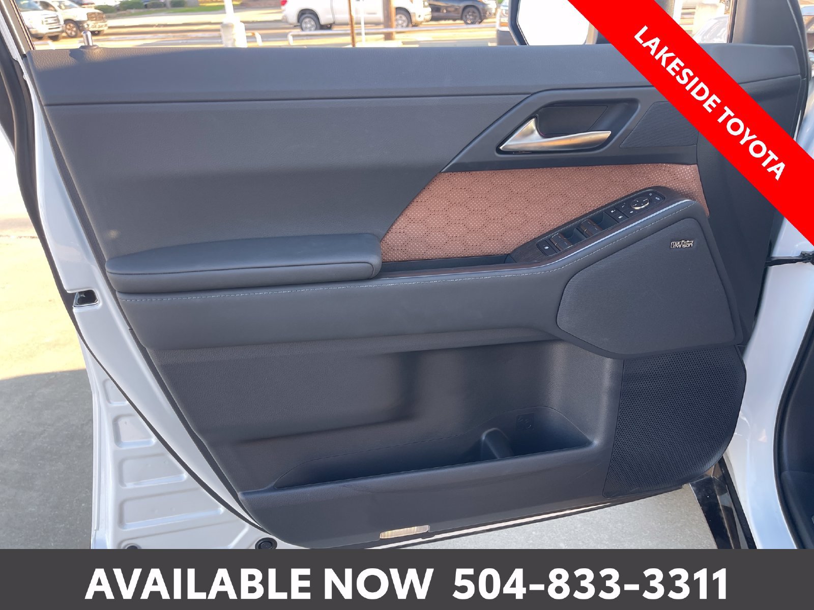 Used 2026 Lexus GX 550 w/ Accessory Package (2T) AWD/4WD image 25