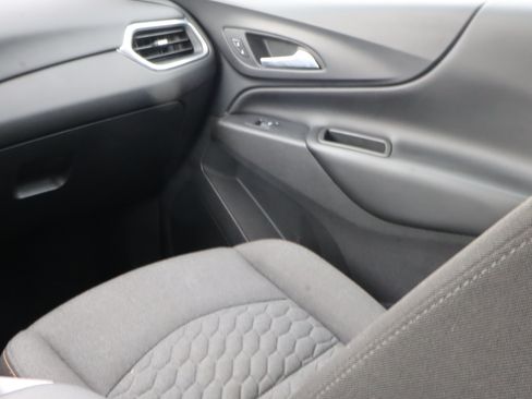 Used 2019 Chevrolet Equinox LT AWD/4WD image 11