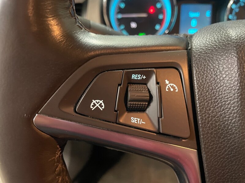Used 2012 Buick Verano Leather FWD image 10