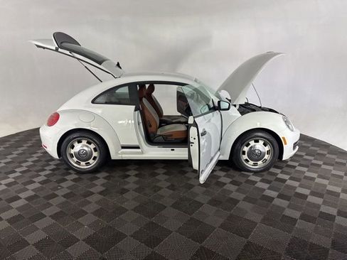 Used 2015 Volkswagen Beetle 1.8T Classic image 13