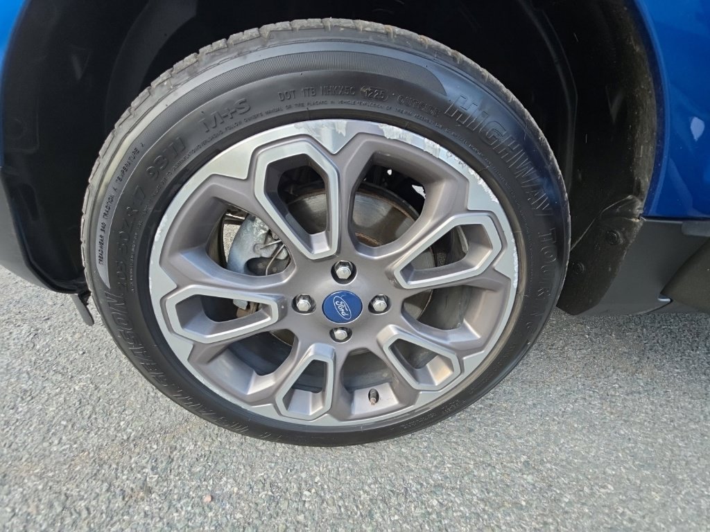 Used 2020 Ford EcoSport Titanium AWD/4WD image 32