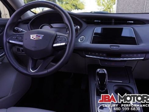 Used 2023 Cadillac XT4 Luxury FWD image 95