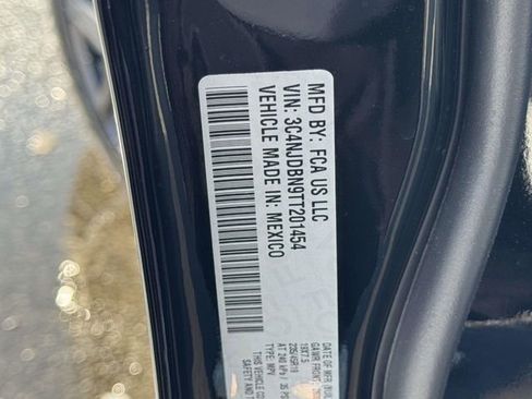 New 2026 Jeep Compass Latitude AWD/4WD image 18
