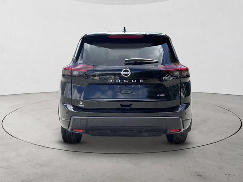 Used 2026 Nissan Rogue SV AWD/4WD image 6