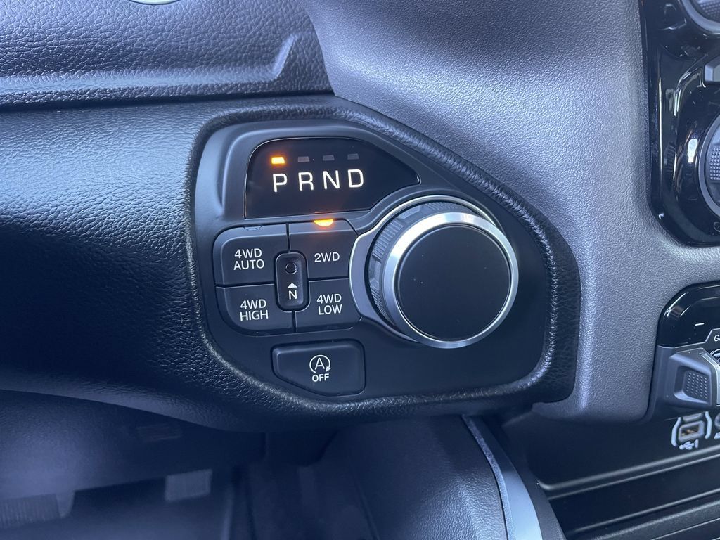 New 2026 RAM 1500 Big Horn AWD/4WD image 25