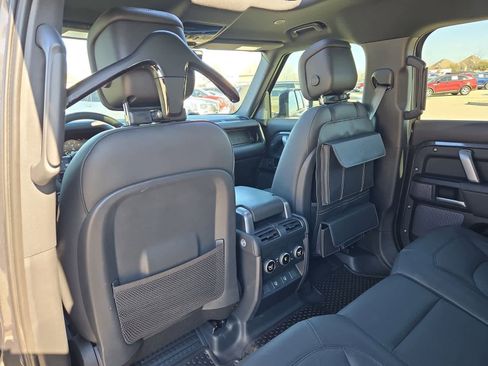Used 2023 Land Rover Defender 110 Carpathian Edition image 17