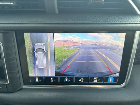 Used 2021 GMC Yukon Denali w/ Denali Ultimate Package image 22