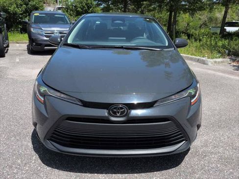 Certified 2023 Toyota Corolla LE FWD image 9
