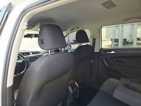 Used 2018 Volkswagen Tiguan S FWD image 43