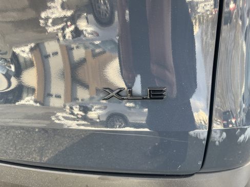 Certified 2024 Toyota Grand Highlander XLE image 29