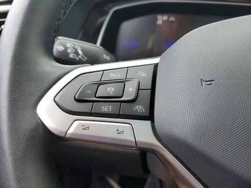 Certified 2024 Volkswagen Jetta SE w/ Panoramic Sunroof Package FWD image 22