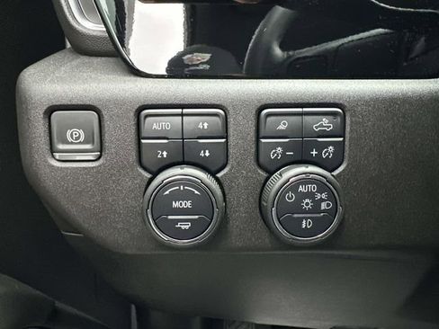 Used 2025 Chevrolet Silverado 2500 LT w/ Trail Boss Package image 42