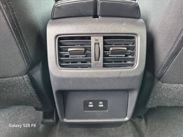 Used 2024 Nissan Rogue SV AWD/4WD image 16
