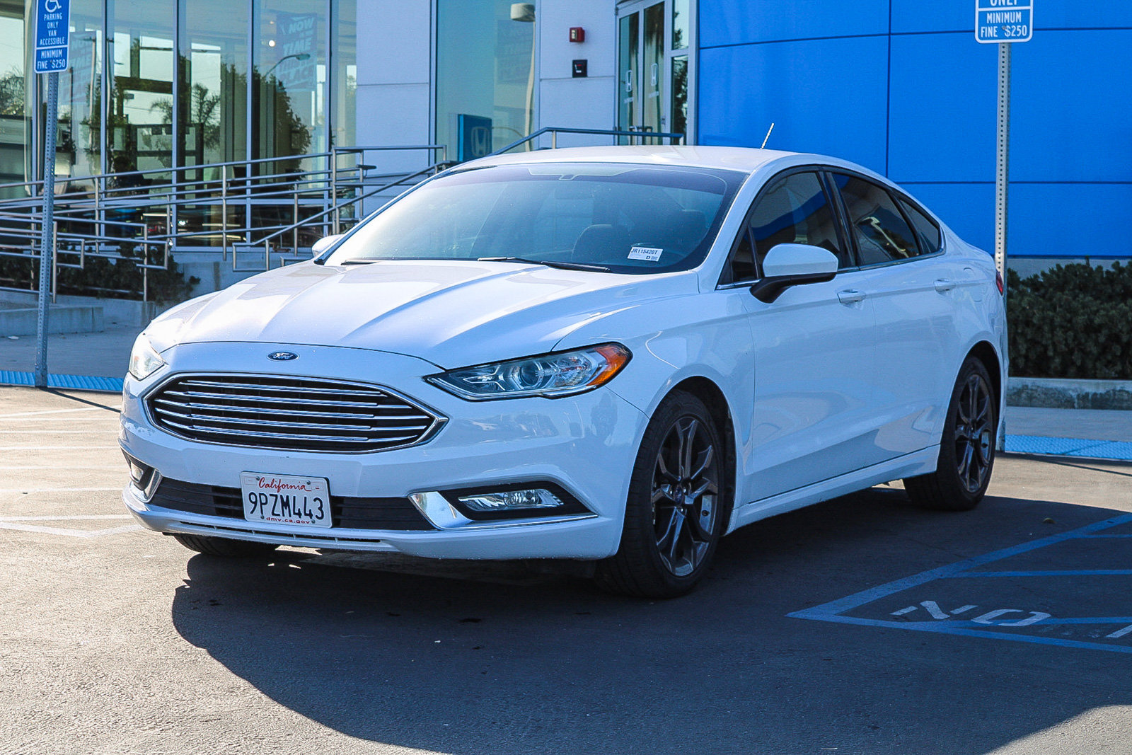 Used 2018 Ford Fusion S w/ Equipment Group 101A FWD image 3