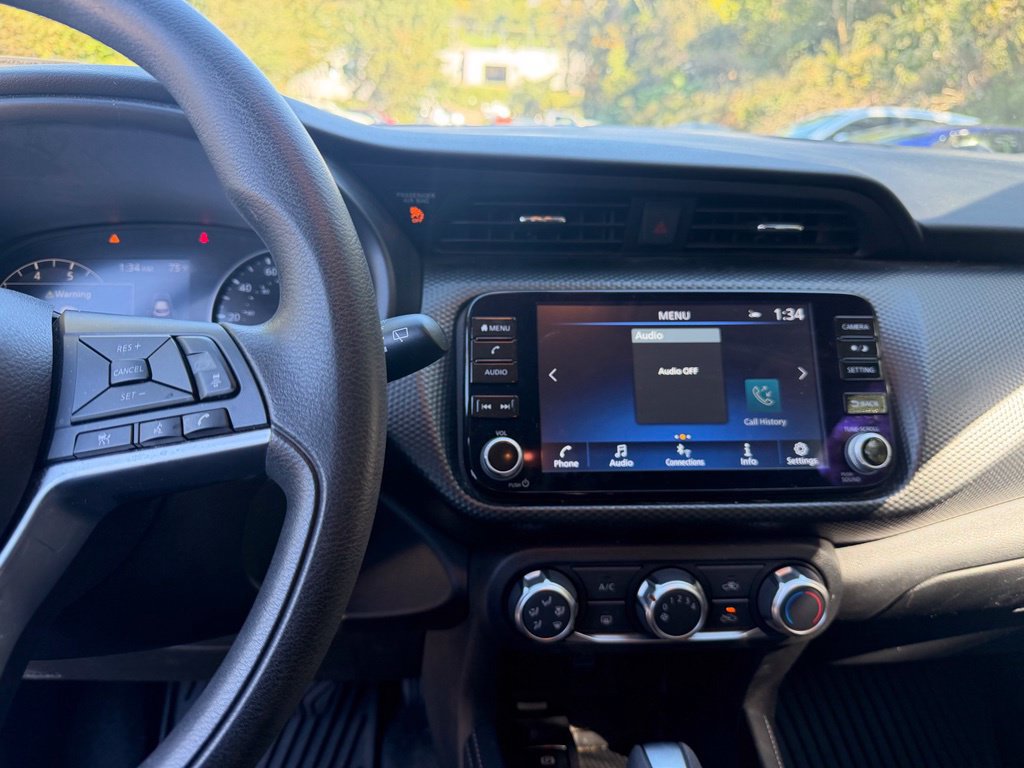 Used 2024 Nissan Kicks SV w/ Exterior Package FWD image 36