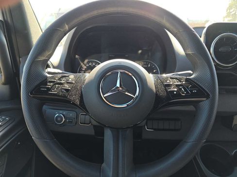 Used 2026 Mercedes-Benz Sprinter 2500 image 27