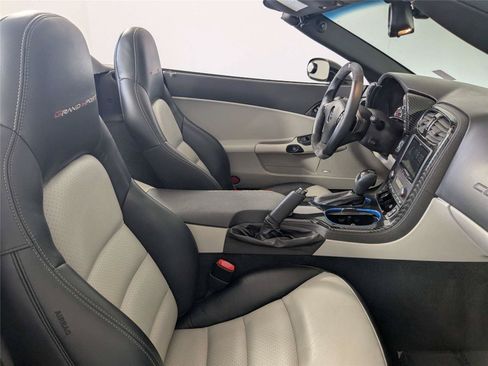 Used 2010 Chevrolet Corvette Grand Sport w/ Preferred Equipment Group RWD image 12