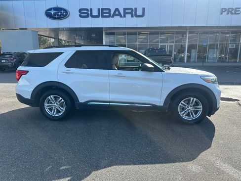 Used 2020 Ford Explorer XLT w/ Equipment Group 202A image 2