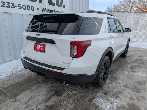 Used 2024 Ford Explorer ST-Line w/ Class IV Trailer Tow Package image 27