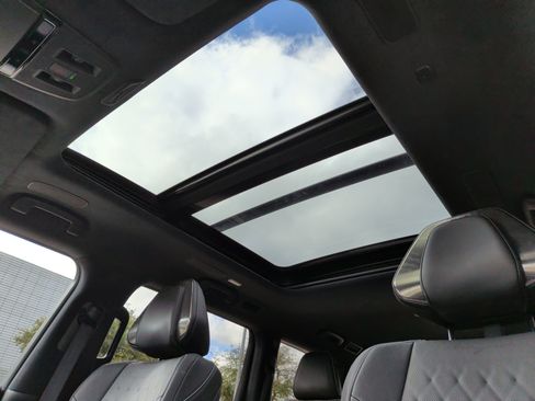 Used 2025 INFINITI QX80 Autograph w/ Autograph Exterior Package image 28