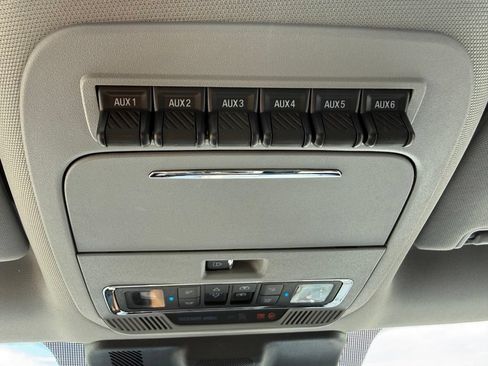 Used 2024 Ford F250 Lariat w/ Lariat Ultimate Package AWD/4WD image 46