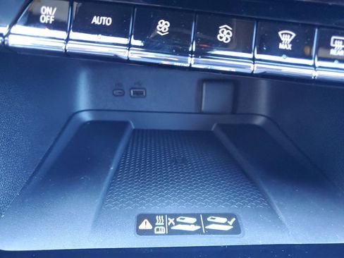 New 2026 Chevrolet Traverse RS image 28