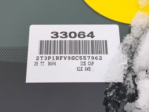 Used 2025 Toyota RAV4 XLE image 16