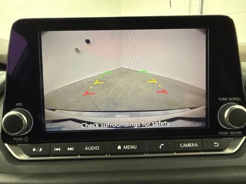 Used 2023 Nissan Rogue SV AWD/4WD image 36