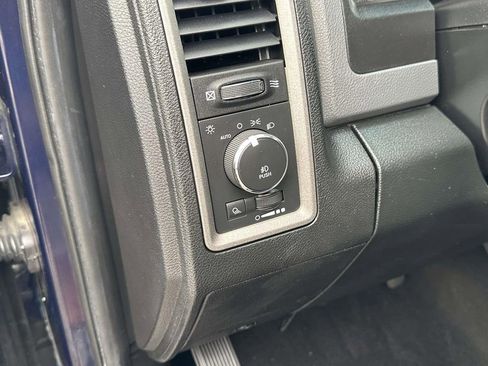 Used 2014 RAM 1500 Express AWD/4WD image 21