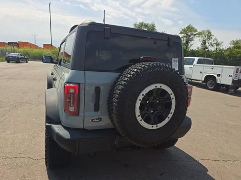 Used 2023 Ford Bronco Badlands w/ Sasquatch Package AWD/4WD image 5