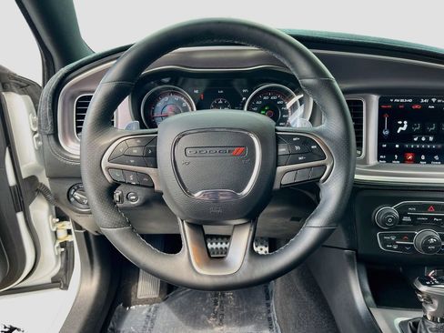 Used 2019 Dodge Charger Scat Pack w/ Plus Group RWD image 11
