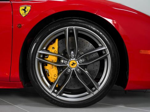 Used 2017 Ferrari 488 GTB RWD image 26